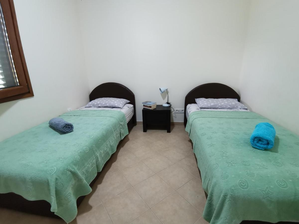 Guest House Radulovic Petrovac Exterior foto